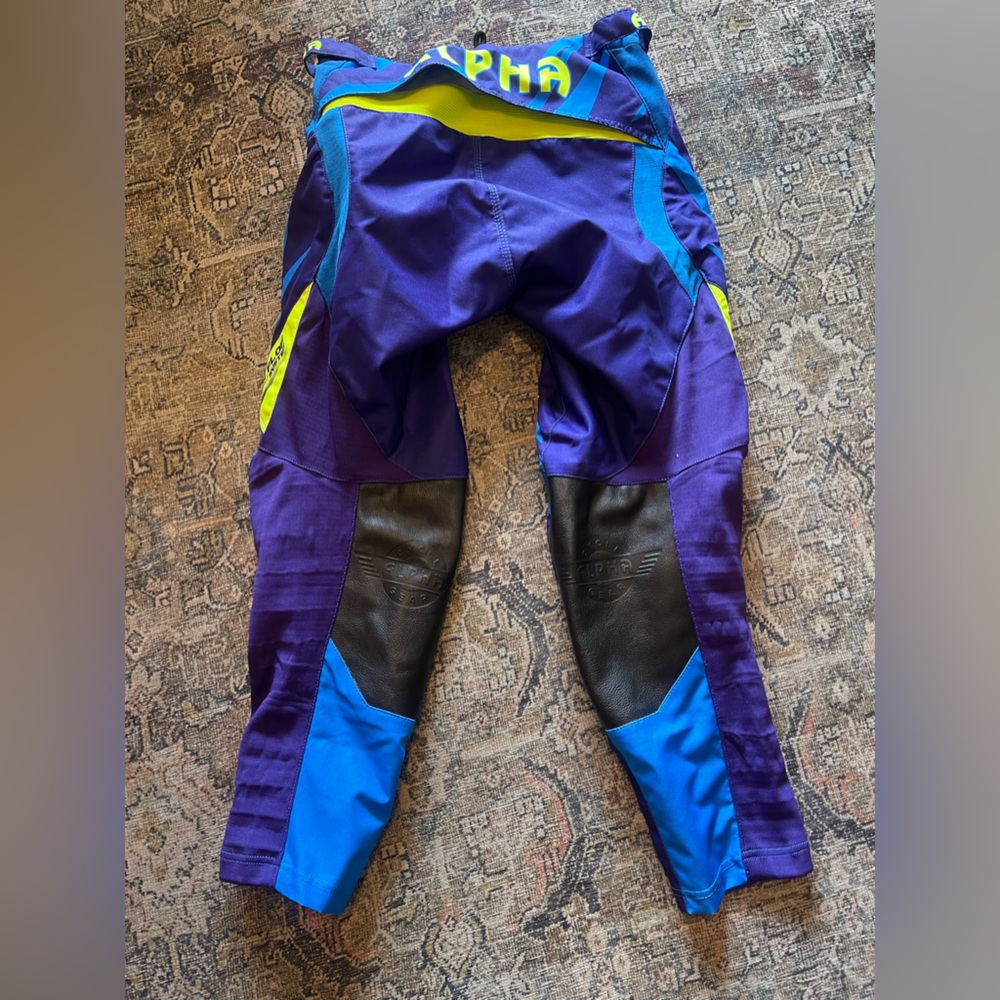 Racing gear - Picture 2 of 6